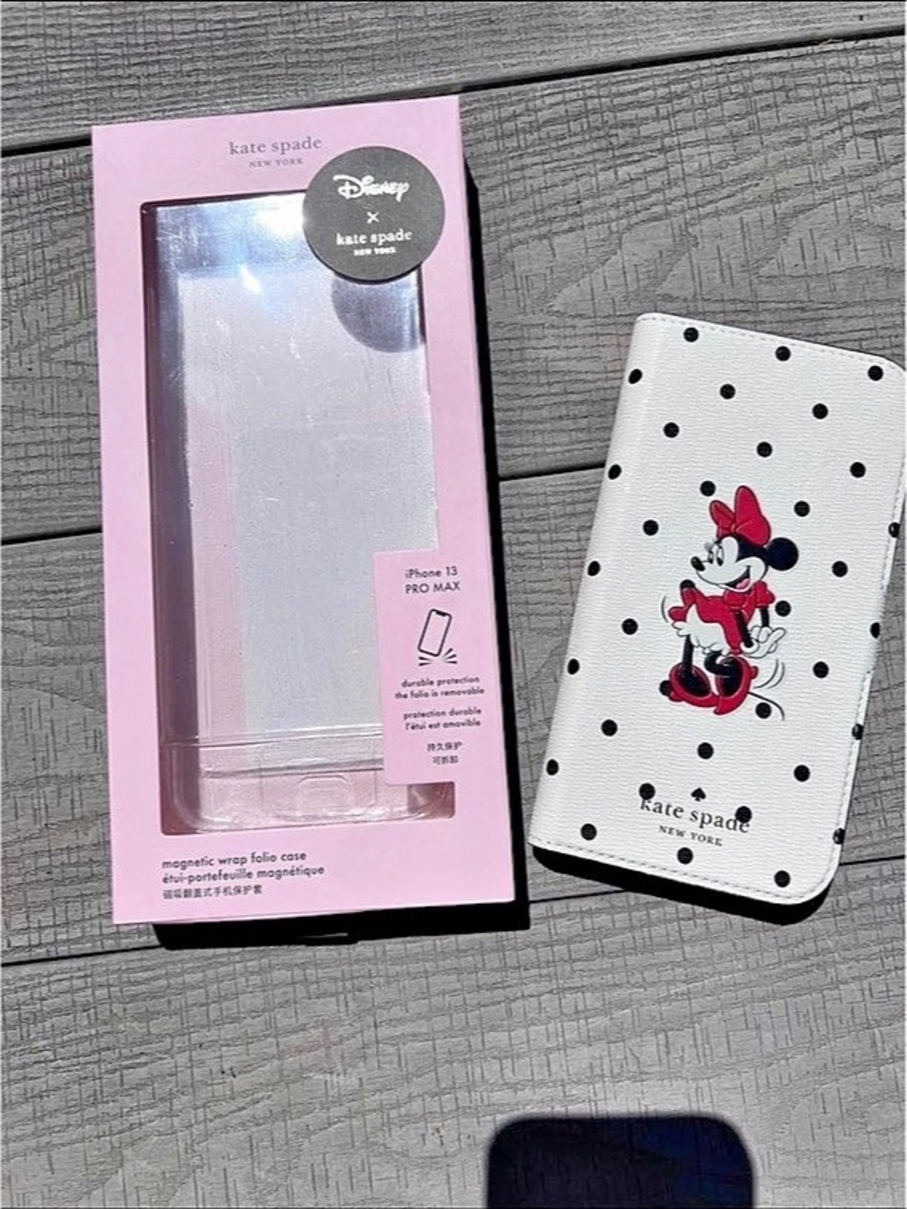 Kate Spade New York Disney Minnie Mouse polka dot phone case Minnie Mouse Polka